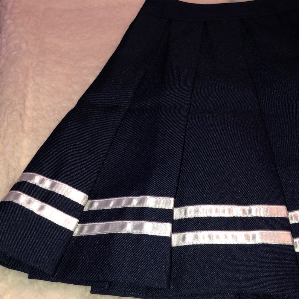 Skirt - Picture 2 of 5